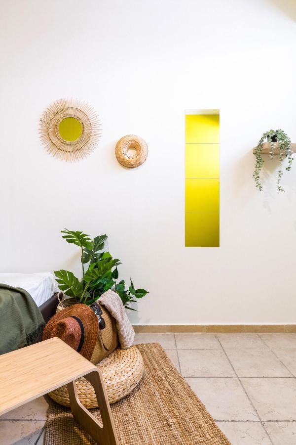 Erato “Wrapped In Myrtle And Roses” Appartement Thessaloniki Buitenkant foto